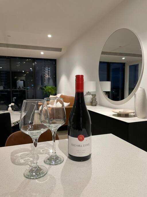 Modern 3 Bedroom Apartment In Southbank メルボルン エクステリア 写真